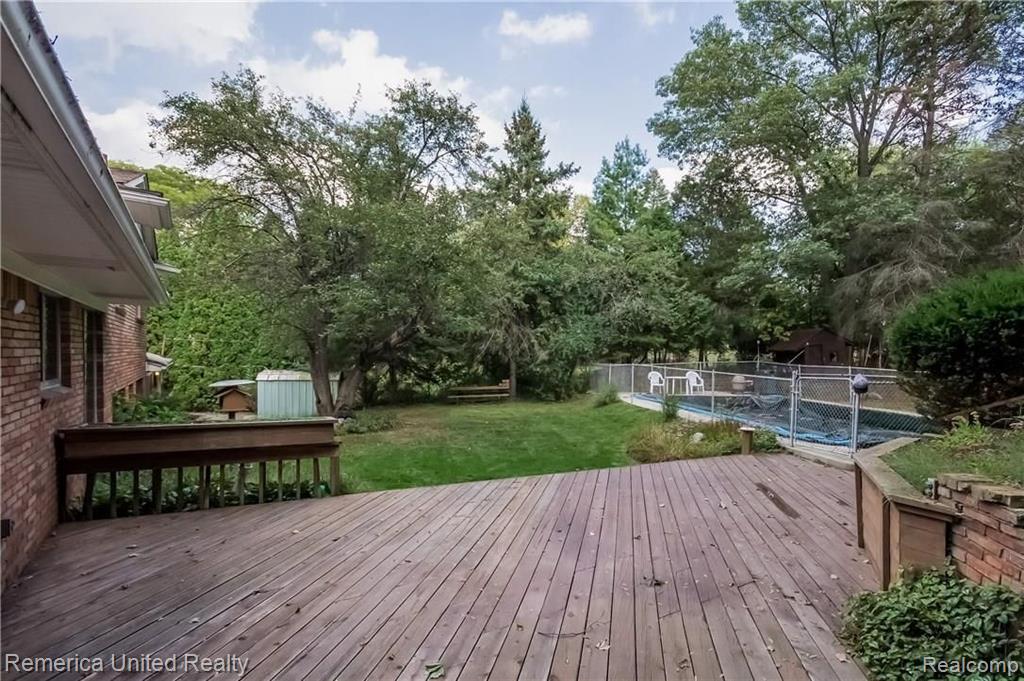 36203 Paddleford Road Farmington Hills, MI 48331 - Photo 32 of 42
