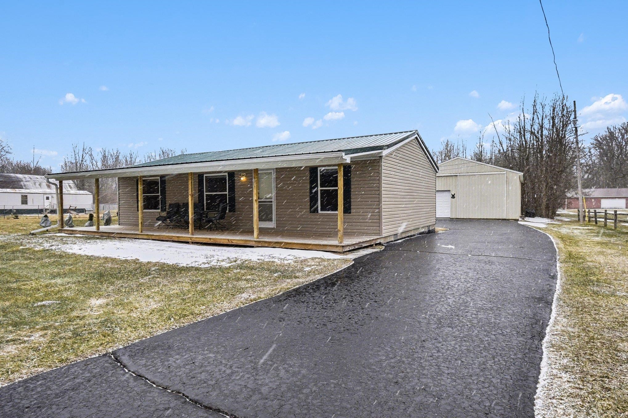 1526 East Miller Road Midland, MI 48640 - Photo 1 of 17
