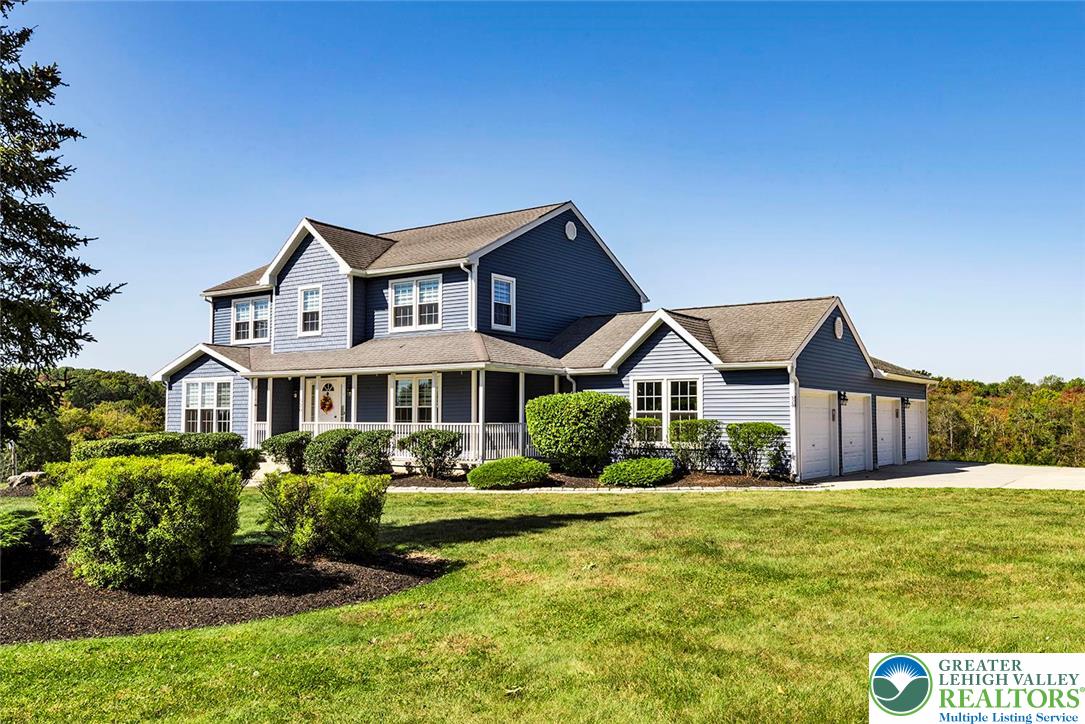 520 5 Points Richmond Road Bangor, PA 18013 - Photo 1 of 48 a front view of house with yard and green space
