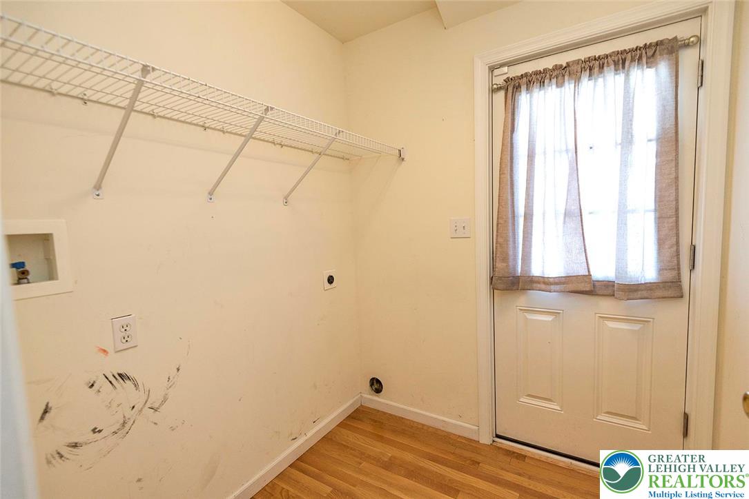 520 5 Points Richmond Road Bangor, PA 18013 - Photo 13 of 48 a view of a room with wooden floor and cabinet