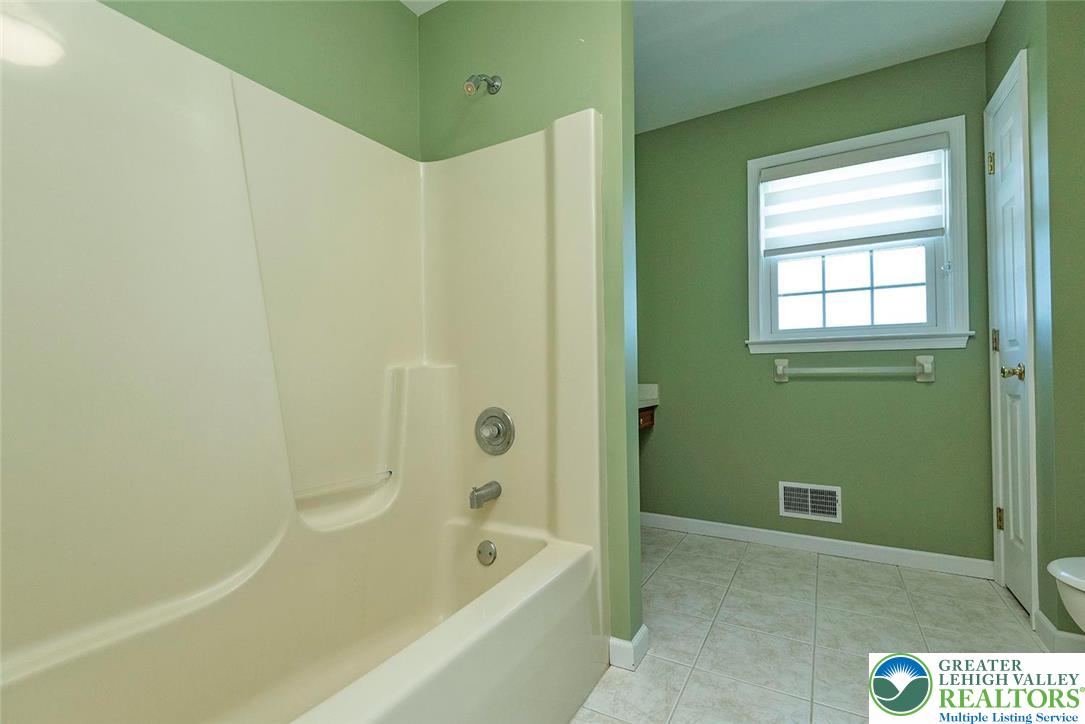 520 5 Points Richmond Road Bangor, PA 18013 - Photo 33 of 48 a bathroom with a bathtub and a shower