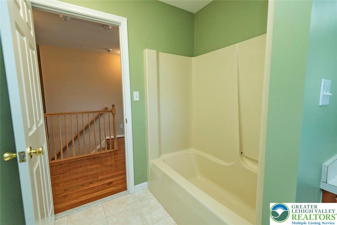 520 5 Points Richmond Road Bangor, PA 18013 - Photo 35 of 48 a bathroom with a bathtub and a shower