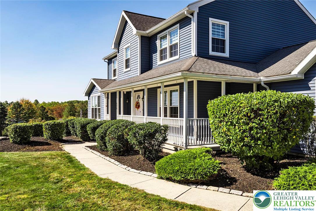 520 5 Points Richmond Road Bangor, PA 18013 - Photo 40 of 48 a front view of a house with a garden