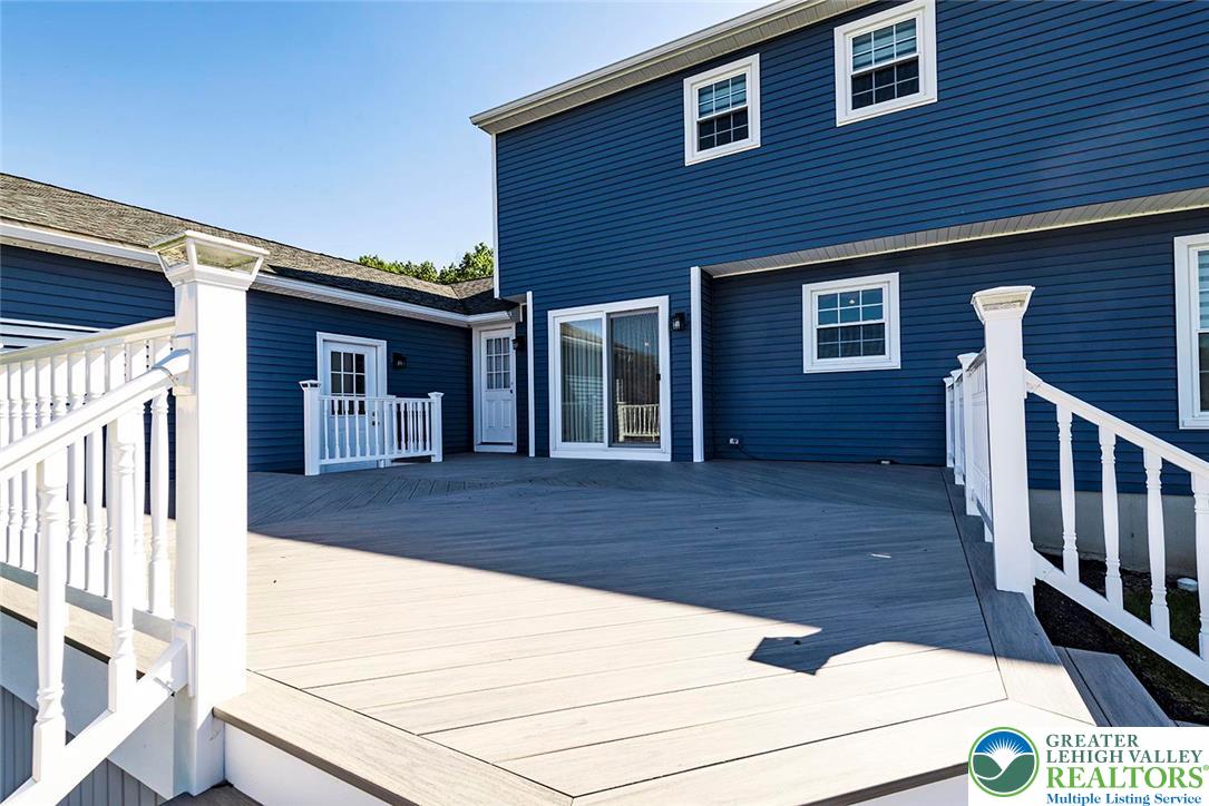 520 5 Points Richmond Road Bangor, PA 18013 - Photo 47 of 48 a view of entryway and hall with wooden floor