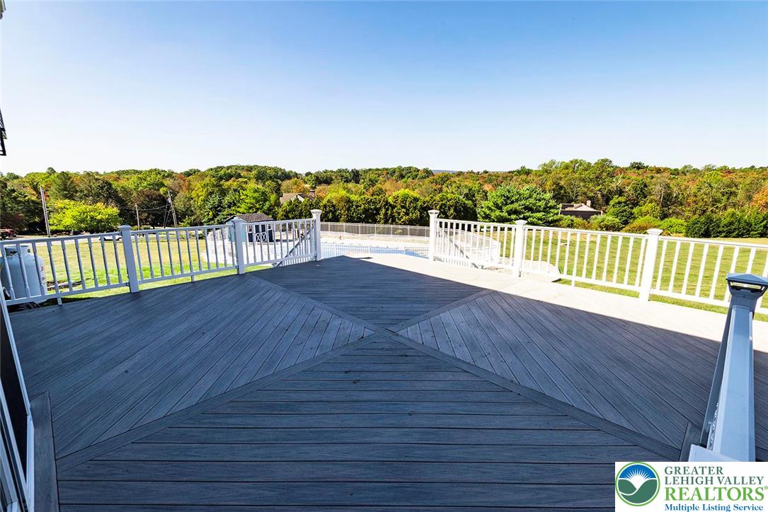 520 5 Points Richmond Road Bangor, PA 18013 - Photo 48 of 48 a view of a balcony with wooden floor