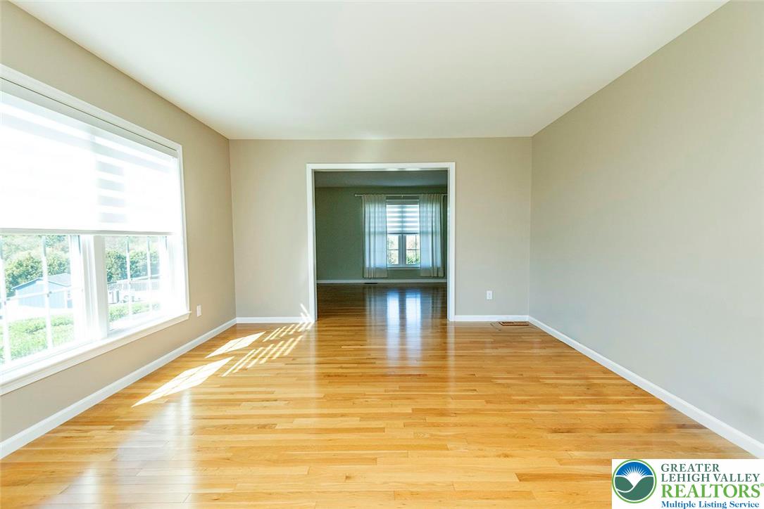 520 5 Points Richmond Road Bangor, PA 18013 - Photo 9 of 48 a view of empty room with wooden floor and fan