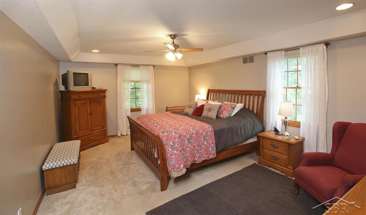 9667 Carter Road Freeland, MI 48623 - Photo 22 of 30 31226918-21.JPG