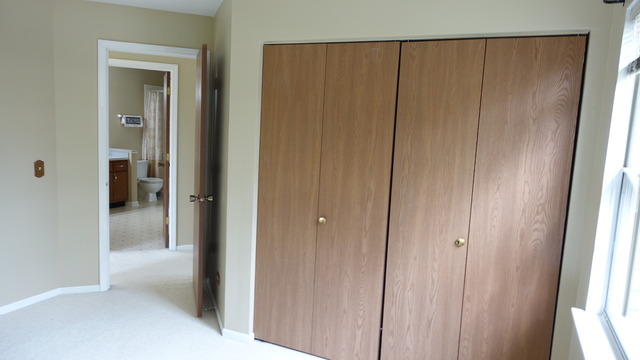 913 Ridgefield Lane Wheeling, IL 60090 - Photo 20 of 23