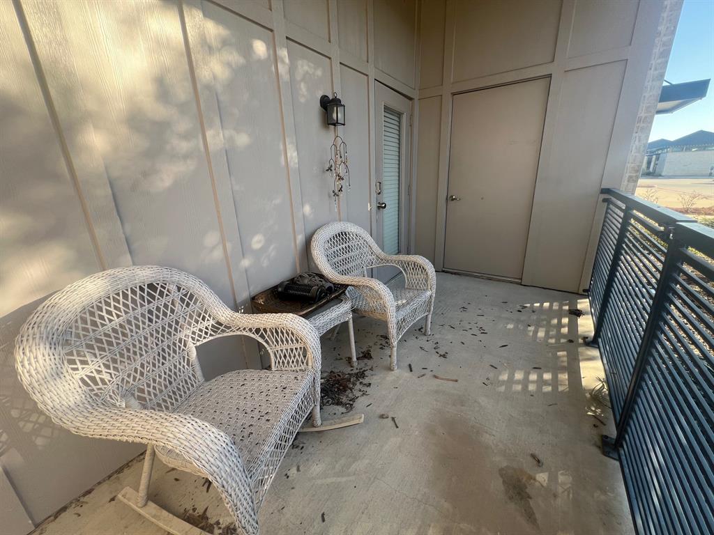 651 Watters Road, Unit 7101 Allen, TX 75013 - Photo 17 of 25 a living room with furniture