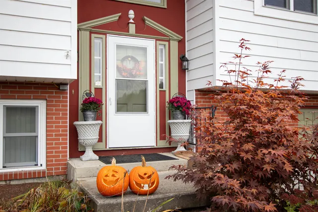 $495,000 | 172 Lawrence Circle, St. Johnsbury, VT 05819