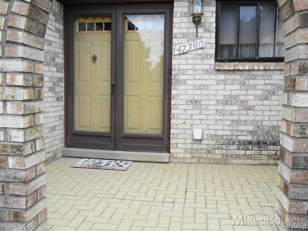 47380 Royal Road Macomb, MI 48044 - Photo 3 of 30 3.JPG