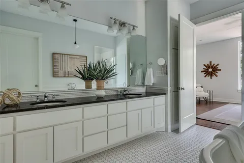 $1,650,000 | 1296 Trebled Waters Trail, Driftwood, TX 78619