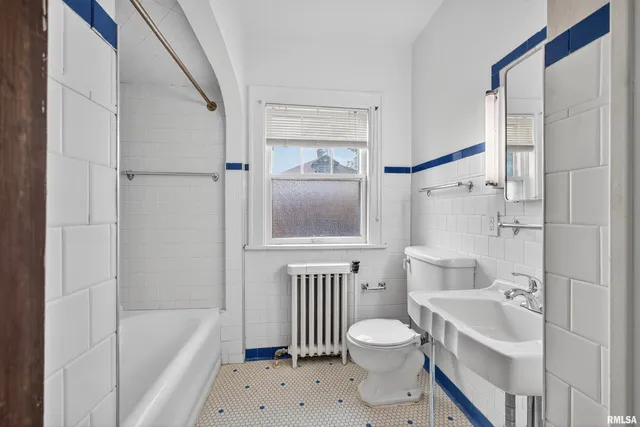 $850 | 318 West Columbia Avenue, Davenport, IA 52803