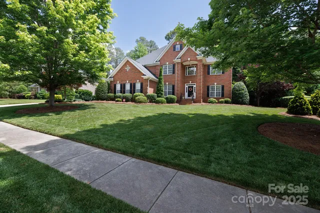 $849,500 | 905 Patricians Lane, Wesley Chapel, NC 28110