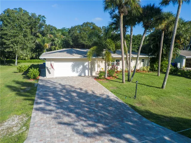$530,000 | 1880 36th Avenue, Vero Beach, FL 32960