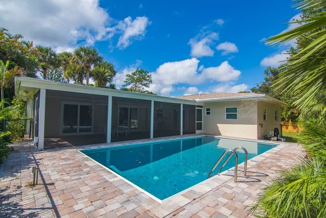 $530,000 | 1880 36th Avenue, Vero Beach, FL 32960