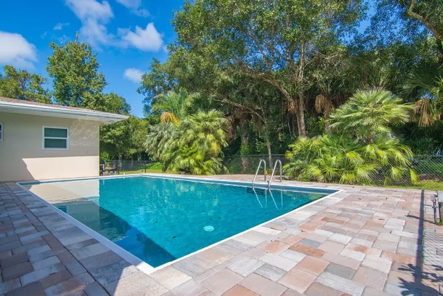 $530,000 | 1880 36th Avenue, Vero Beach, FL 32960