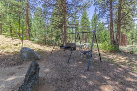 $950,000 | 1121 Sundown Trail, South Lake Tahoe, CA 96150