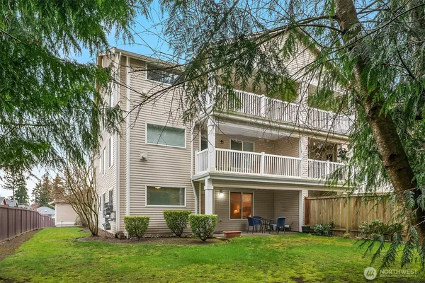 $475,000 | 15611 18th Avenue West, Unit F104, Lynnwood, WA 98087