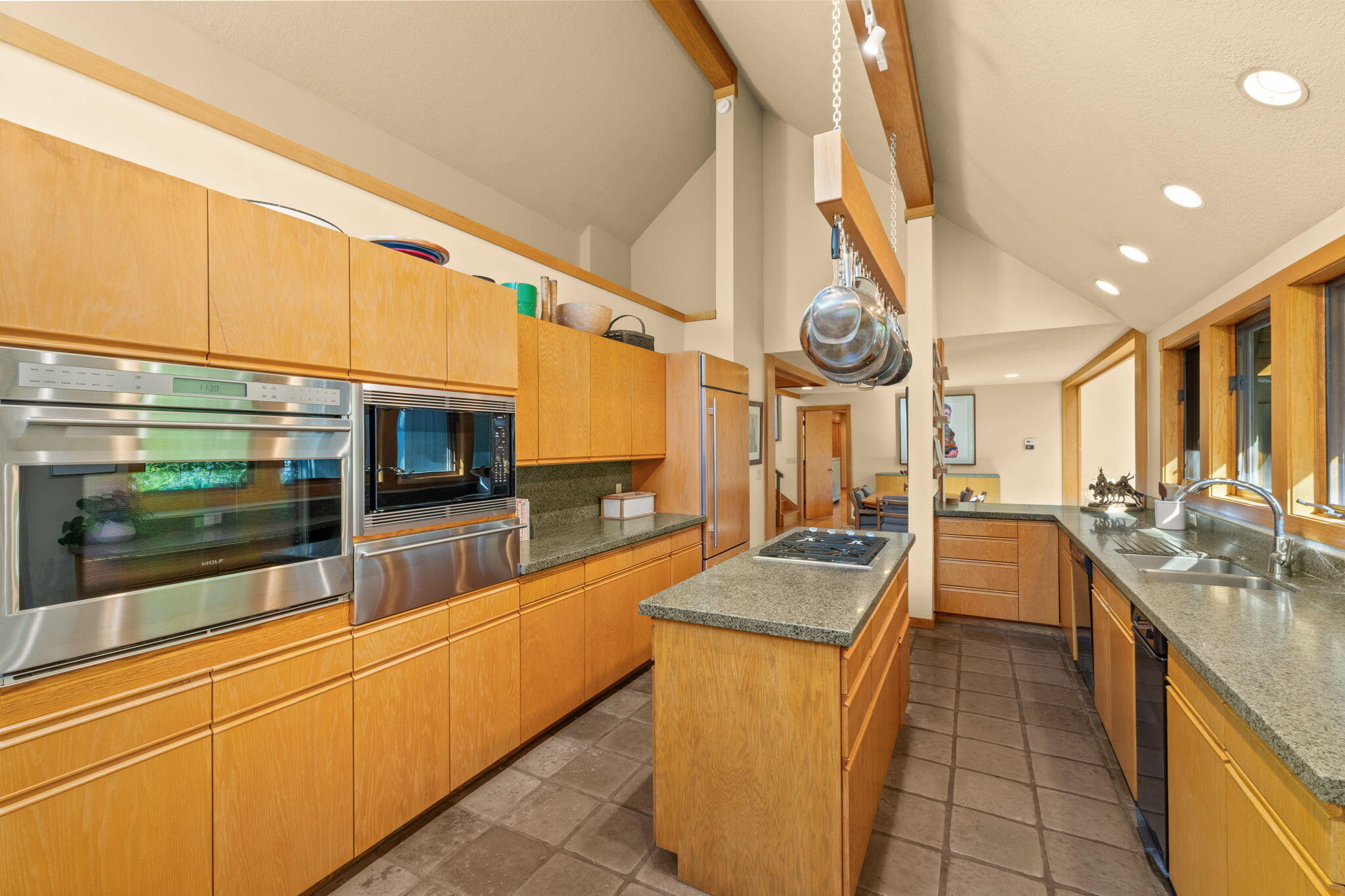 321 Georginia Road, Unit 1 Ketchum, ID 83340 - Photo 11 of 45 Kitchen