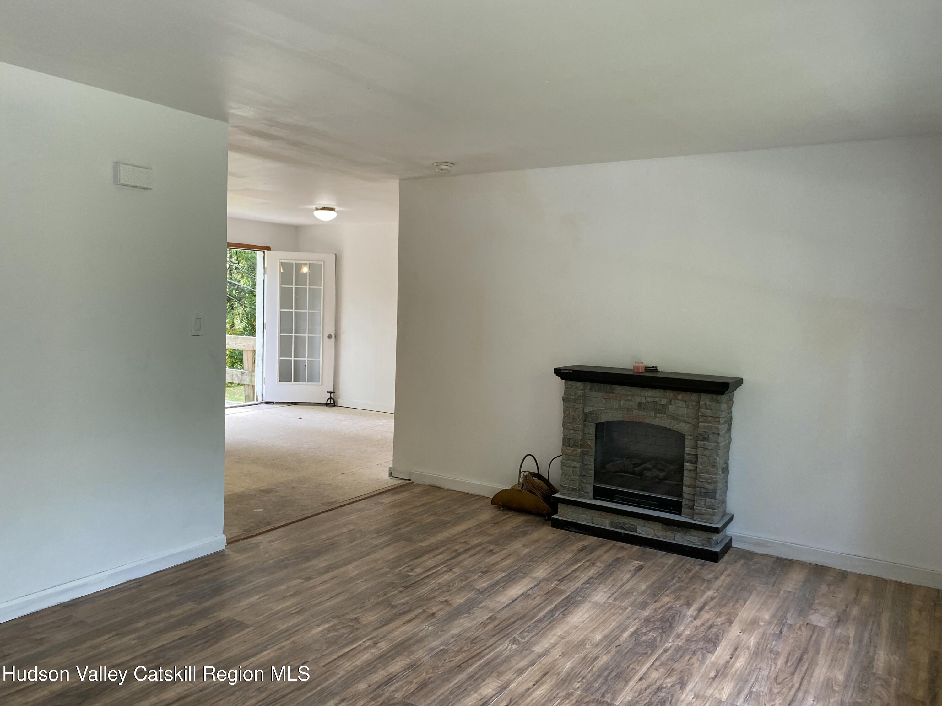 83 Buffalo Road Saugerties, NY 12477 - Photo 12 of 54 IMG_4803