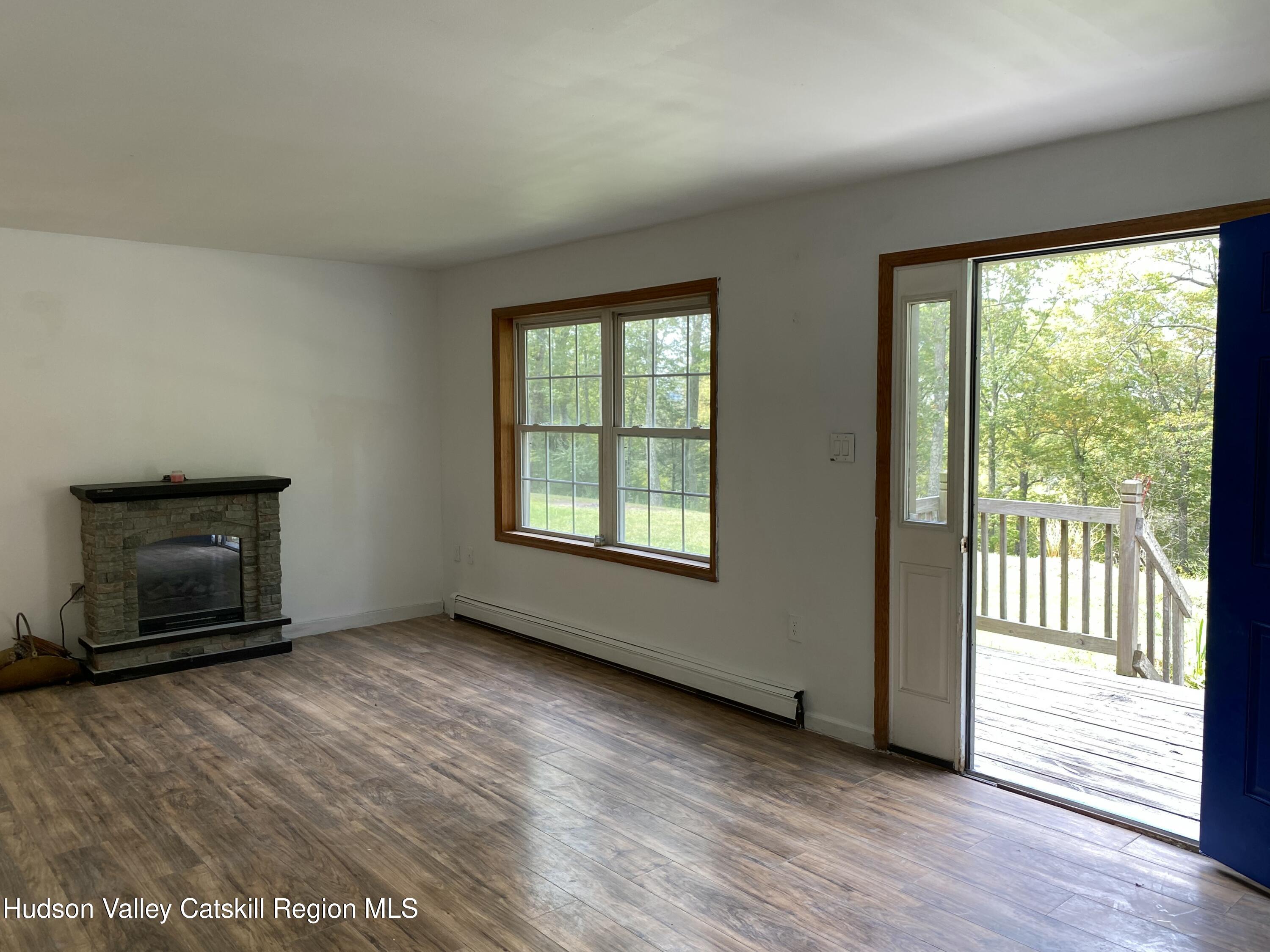 83 Buffalo Road Saugerties, NY 12477 - Photo 7 of 54 IMG_4806