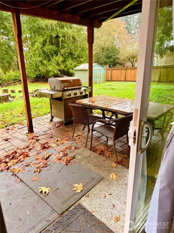 $1,111,000 | 20932 49th Avenue West, Lynnwood, WA 98036