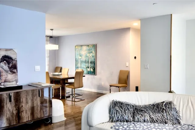 $1,111,000 | 20932 49th Avenue West, Lynnwood, WA 98036