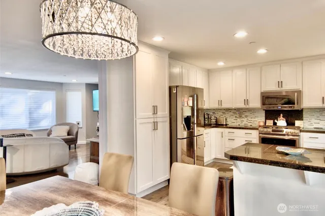 $1,111,000 | 20932 49th Avenue West, Lynnwood, WA 98036