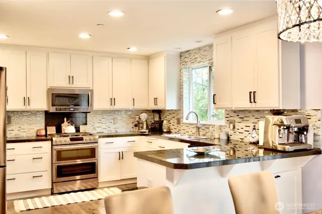 $1,111,000 | 20932 49th Avenue West, Lynnwood, WA 98036