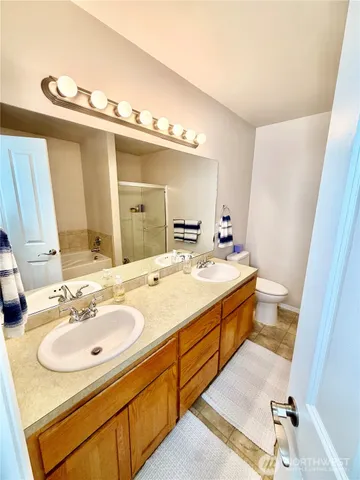 $1,111,000 | 20932 49th Avenue West, Lynnwood, WA 98036