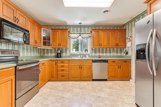 $485,500 | 112 Fisher Lane, Effort, PA 18330