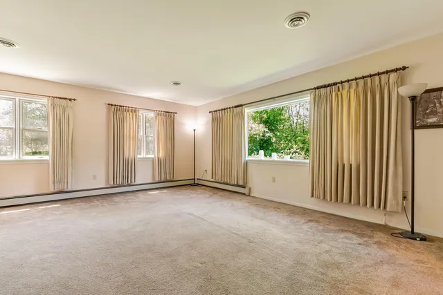 $485,500 | 112 Fisher Lane, Effort, PA 18330