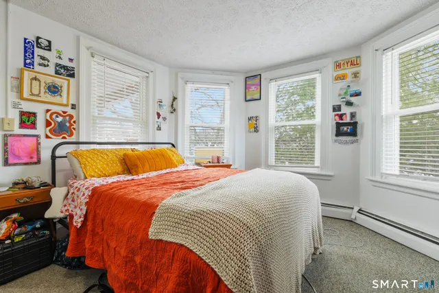 $600,000 | 700 Main Street, Southington, CT 06479