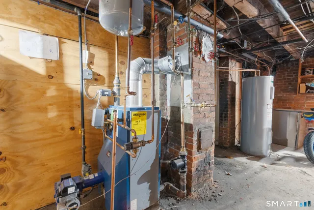 $600,000 | 700 Main Street, Southington, CT 06479