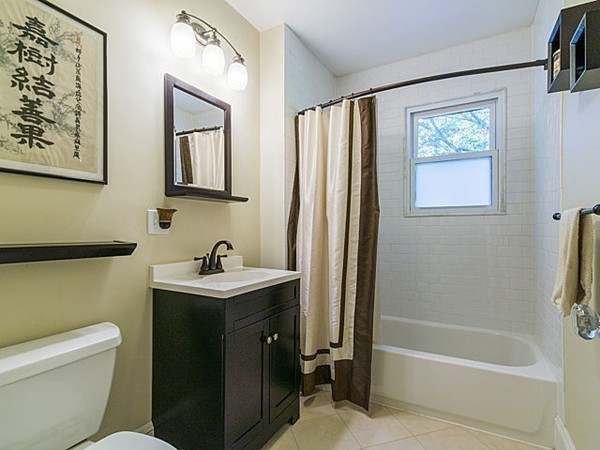71-73 Athelstane Road, Unit 2 Newton, MA 02459 - Photo 12 of 17 Gallery Image 12