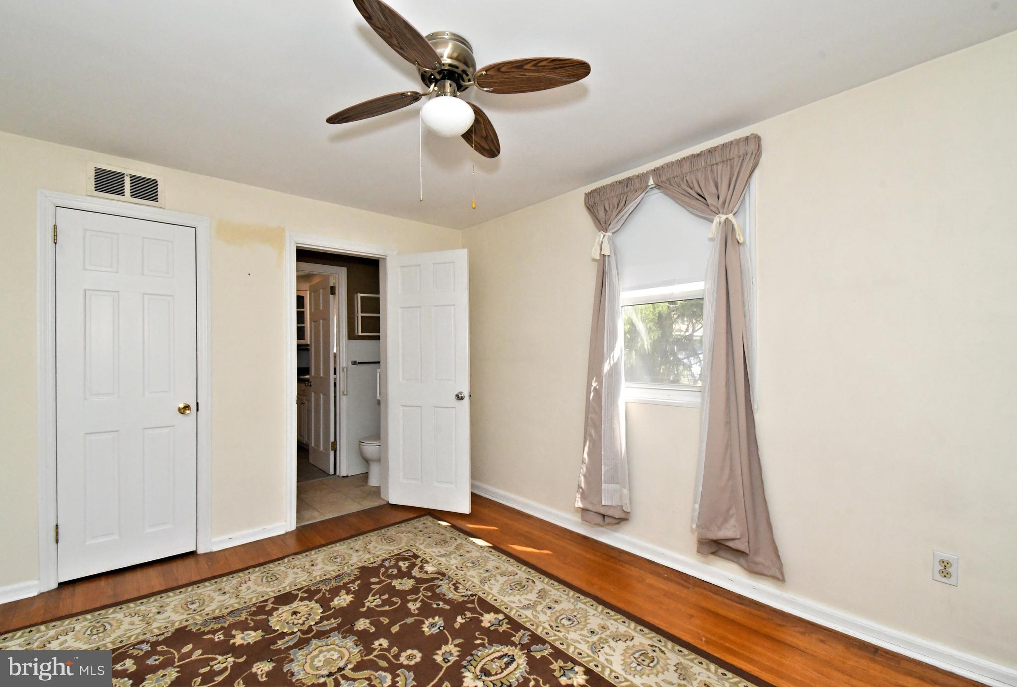 610 Topsfield Road Hatboro, PA 19040 - Photo 16 of 41 Main Floor Bedroom