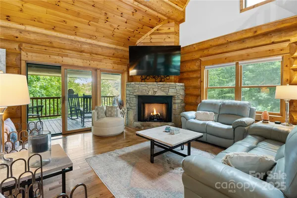 $725,000 | 205 Chestnut Villiage, Mars Hill, NC 28754