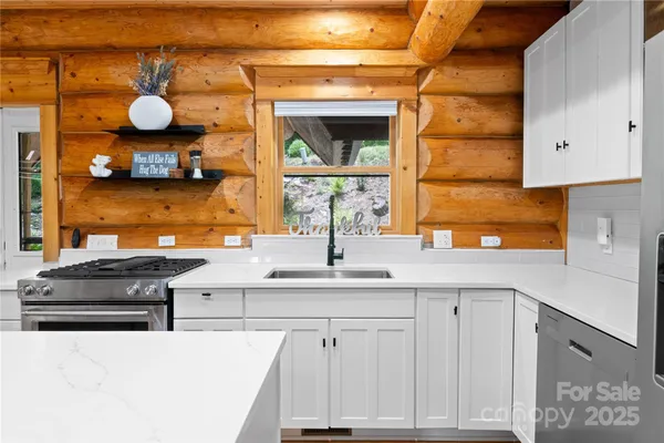$725,000 | 205 Chestnut Villiage, Mars Hill, NC 28754
