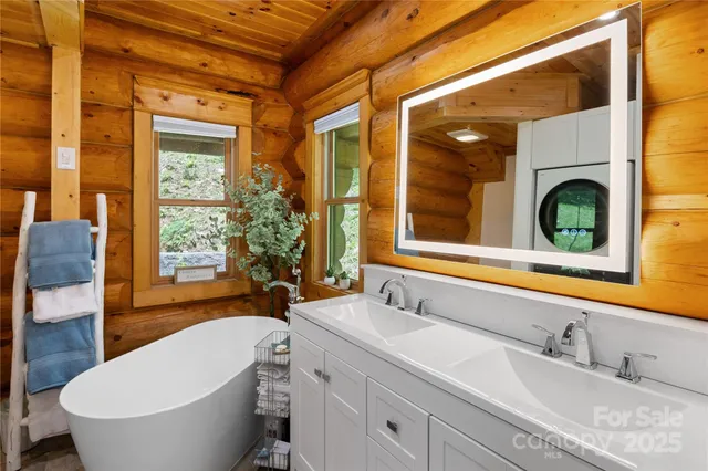 $725,000 | 205 Chestnut Villiage, Mars Hill, NC 28754