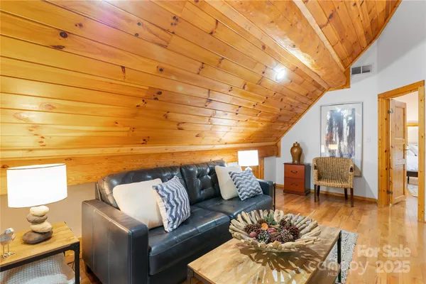 $725,000 | 205 Chestnut Villiage, Mars Hill, NC 28754
