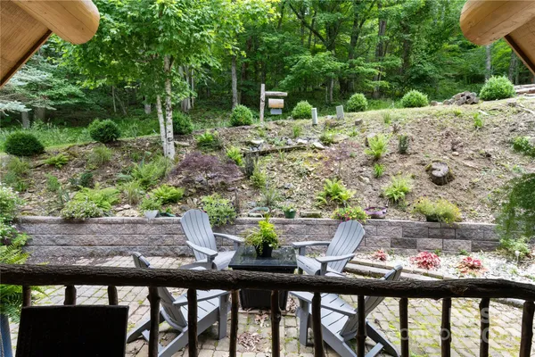 $725,000 | 205 Chestnut Villiage, Mars Hill, NC 28754