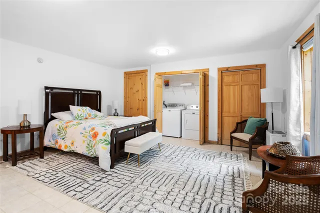 $725,000 | 205 Chestnut Villiage, Mars Hill, NC 28754