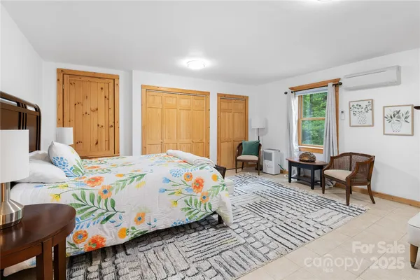 $725,000 | 205 Chestnut Villiage, Mars Hill, NC 28754