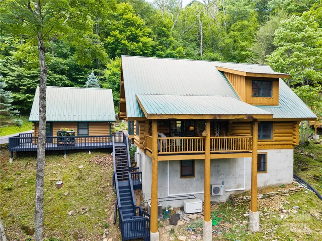 $725,000 | 205 Chestnut Villiage, Mars Hill, NC 28754