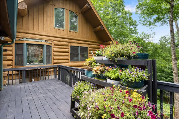 $725,000 | 205 Chestnut Villiage, Mars Hill, NC 28754