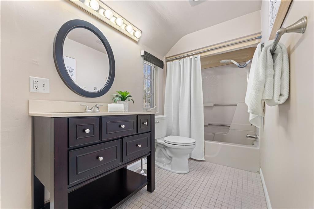 4738 Baptist Road Pittsburgh, PA 15227 - Photo 27 of 37 Gallery Image 27