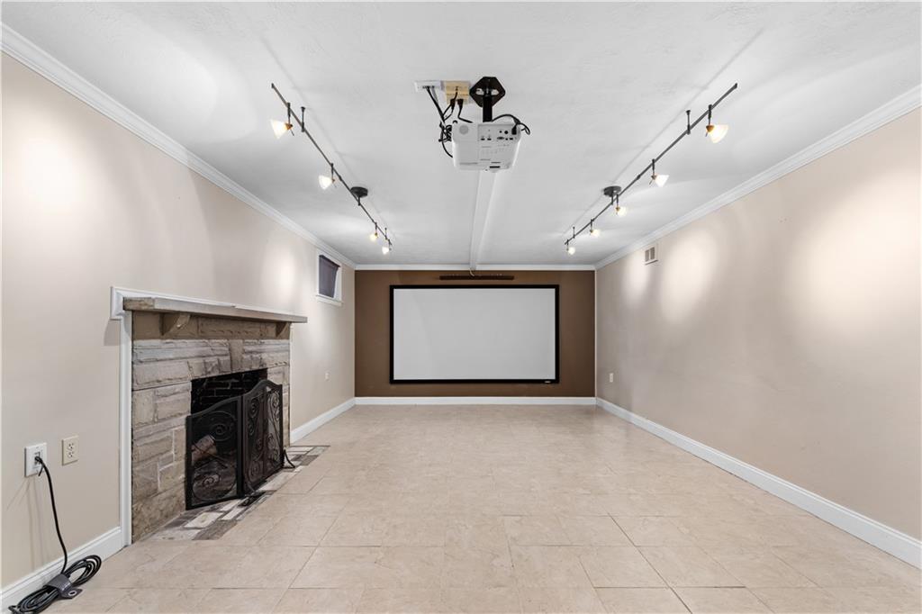 4738 Baptist Road Pittsburgh, PA 15227 - Photo 29 of 37 Gallery Image 29