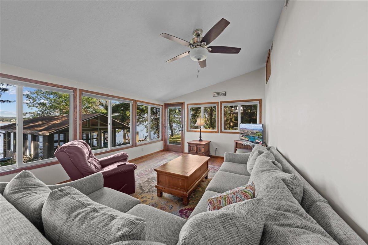 308 North Cove Road Hudson, WI 54016 - Photo 11 of 50