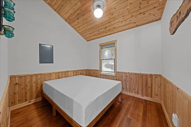 $2,600,000 | 308 North Cove Road, Hudson, WI 54016